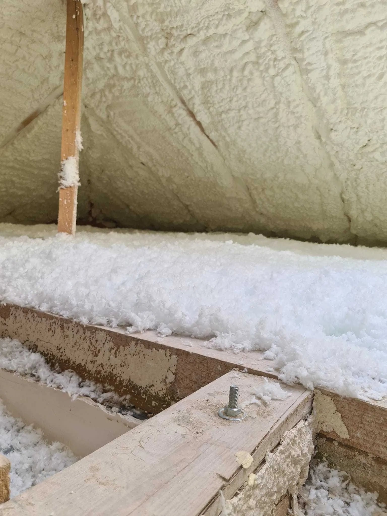 Ocieplanie pianą PUR – MIXBED